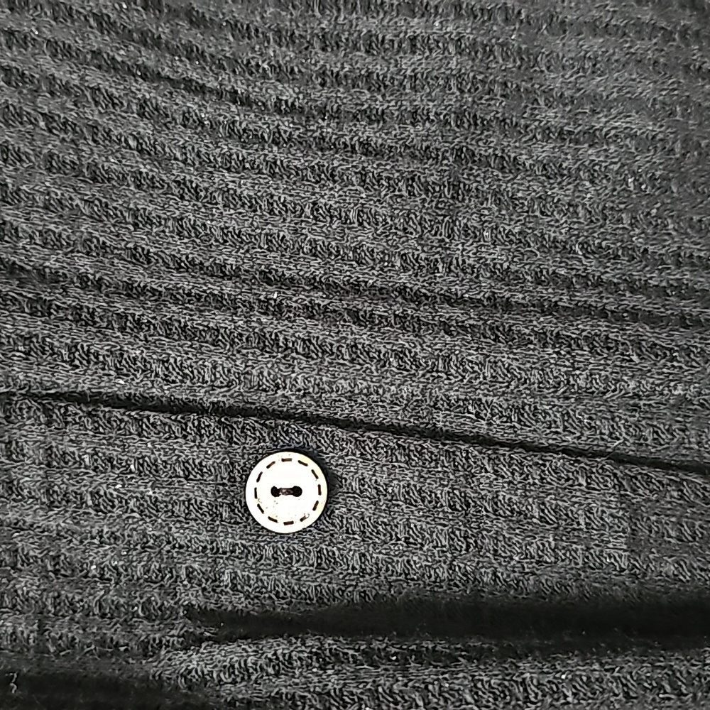 Top - Picture 2 of 6